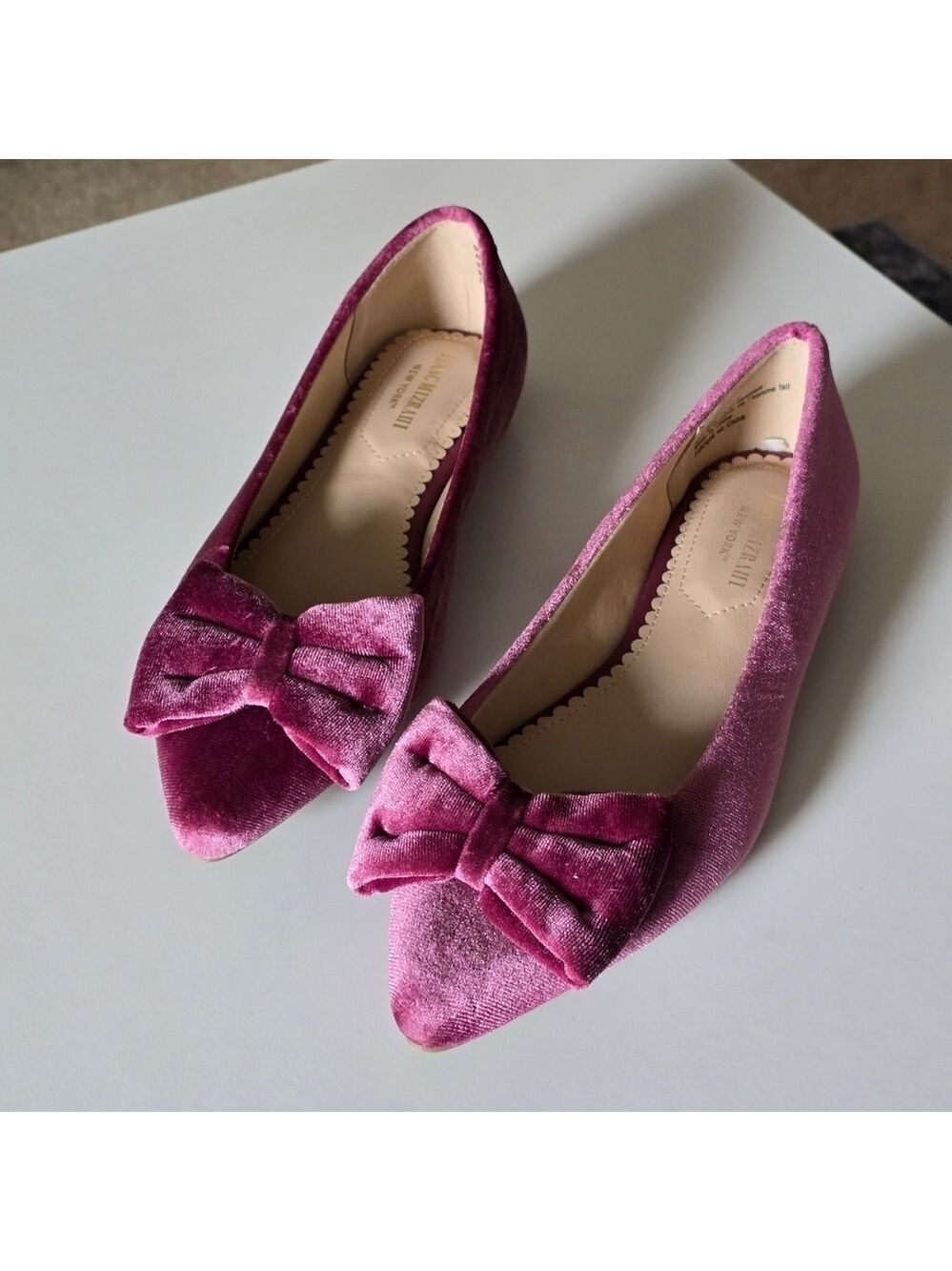Issac Mizrahi velvet with bow embellishment  color pink size 6.5